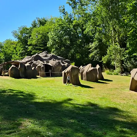 Camping Confortable Avec Terrasse - 5 Pers - Api-1-52-1957 *